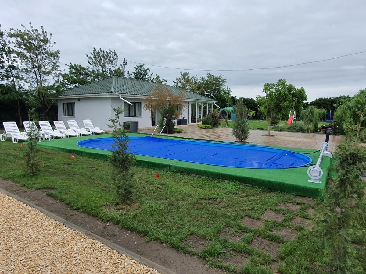 Casa Elis Piscina, Jacuzzy , Sauna, Ciubar Merei 외부 사진