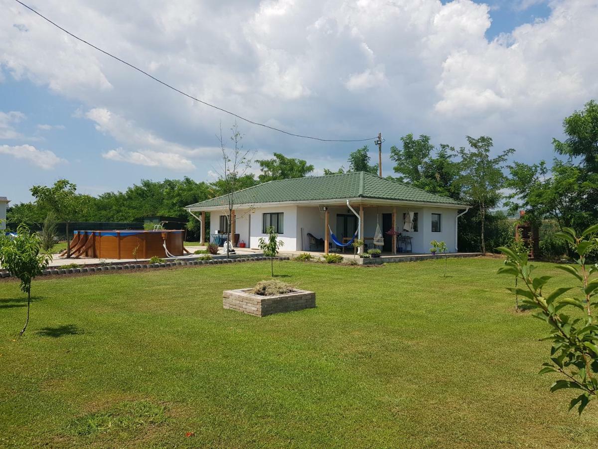 Casa Elis Piscina, Jacuzzy , Sauna, Ciubar Merei 외부 사진